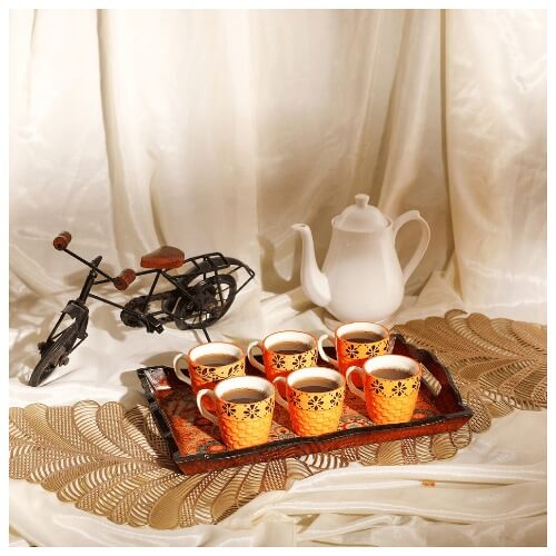 Artisan-crafted ceramic articles for home decor