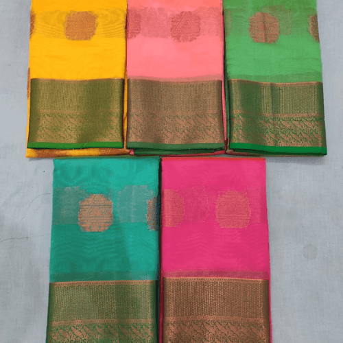 Radiant beauty embodied in this handloom saree